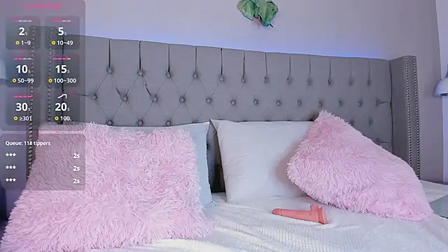 Snapshot of angelina_honey_ chatting on 03.27.26 angelina honey online show from 03.27.26