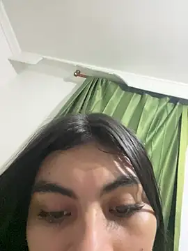 Snapshot of eimmy__skinny chatting on 03.11.26 eimmy skinny online show from 03.11.26