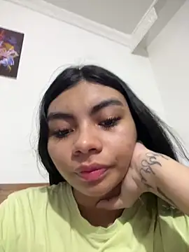 Snapshot of eimmy__skinny chatting on 03.25.26 eimmy skinny online show from 03.25.26