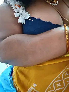 Snapshot of kavinisha chatting on 03.09.26 kavinisha online show from 03.09.26