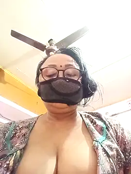 Hot-Mou11 online show from 04.01.26