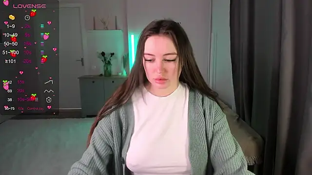 Snapshot of Laura_CollinsS chatting on 03.16.26 Laura CollinsS online show from 03.16.26