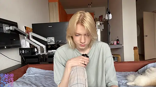 HirokoMassengills online show from 03.23.26