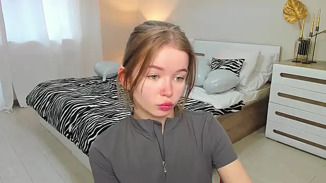 Violetta  Dreams online show from 02.23.26