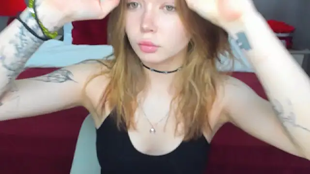 Snapshot of Violetta__Dreams chatting on 05.08.26 Violetta Dreams online show from 05.08.26