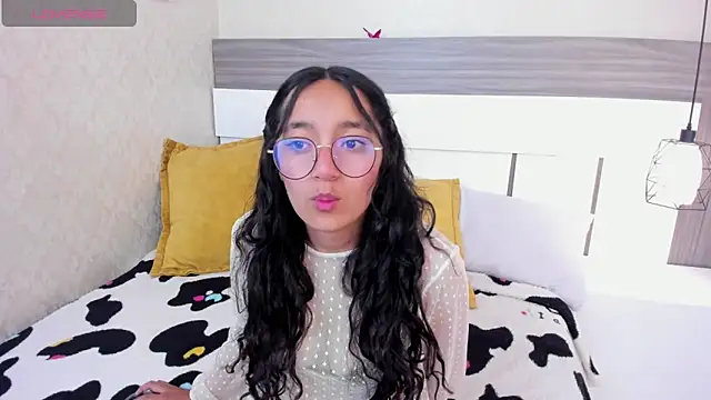 Emilyblussh online show from 03.11.26