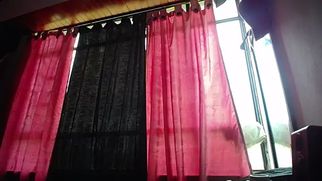 Snapshot of VALERIACUTE1 chatting on 02.17.26 VALERIACUTE1 online show from 02.17.26