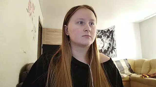 AnikaLipps online show from 04.23.26