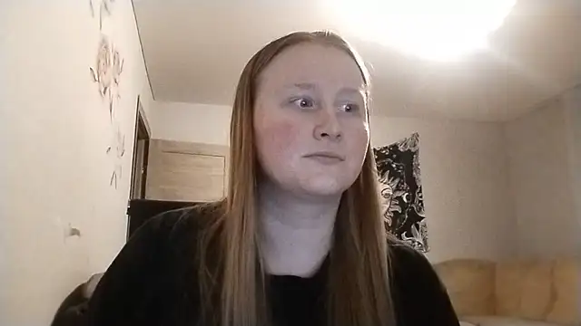 Snapshot of AnikaLipps chatting on 05.16.26 AnikaLipps online show from 05.16.26