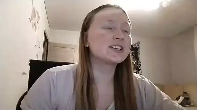 Snapshot of AnikaLipps chatting on 06.10.26 AnikaLipps online show from 06.10.26