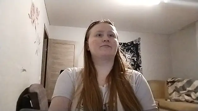 Snapshot of AnikaLipps chatting on 06.11.26 AnikaLipps online show from 06.11.26