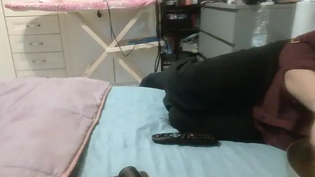 luanahot1 online show from 04.24.26