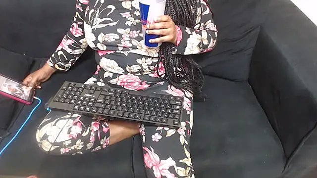 BustyNina41XX online show from 03.27.26