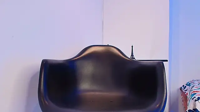 Abril milf11 online show from 03.18.26