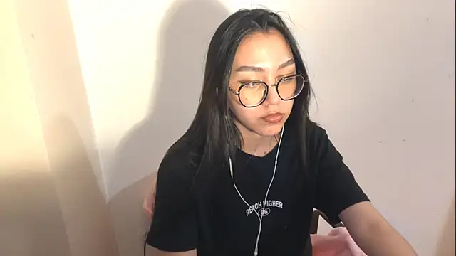 Snapshot of Stefania65 chatting on 04.18.26 Stefania65 online show from 04.18.26