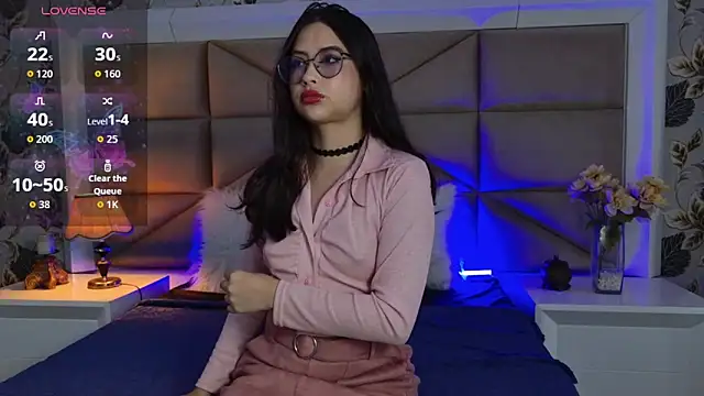 LilyClarck online show from 05.03.26