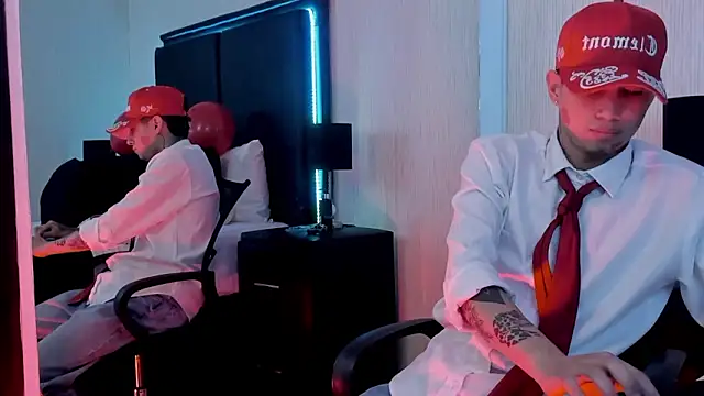 Snapshot of JoshBeech chatting on 02.14.26 JoshBeech online show from 02.14.26