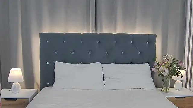 VikkyVonn online show from 02.18.26