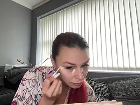 Snapshot of FoxyValentine chatting on 05.16.26 FoxyValentine online show from 05.16.26