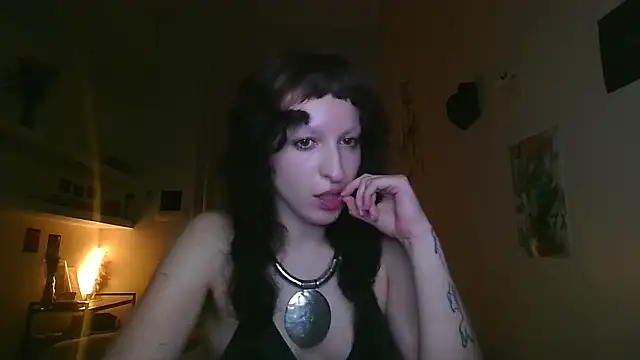 Snapshot of rhizomata chatting on 06.05.26 rhizomata online show from 06.05.26