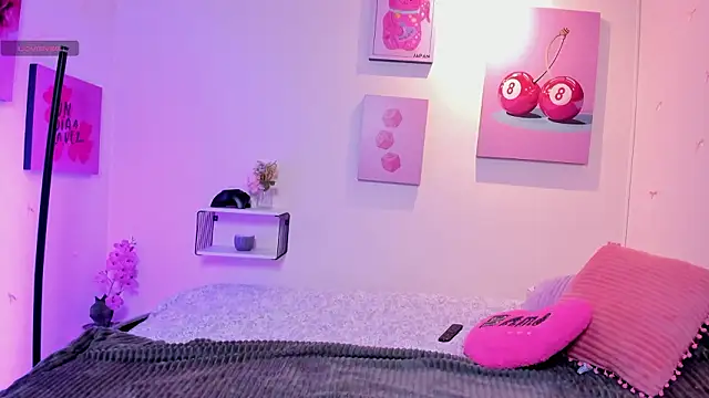 NaeniaDemon  online show from 03.17.26