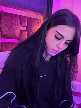 Veronicaa lodge1 online show from 03.27.26