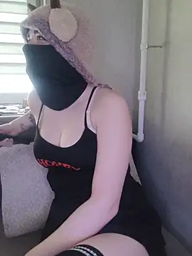 Snapshot of Cutie_Goat chatting on 02.16.26 Cutie Goat online show from 02.16.26