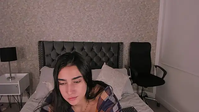 Anika H online show from 05.17.26
