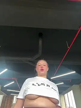 Sofi Collinss online show from 03.05.26