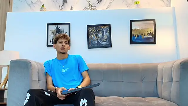 YOUNG BOYS HELL online show from 04.25.26