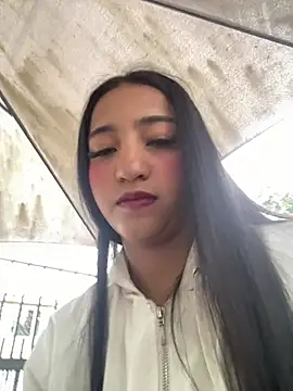Daniela Pink online show from 05.13.26
