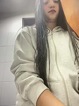 Daniela Pink online show from 05.18.26