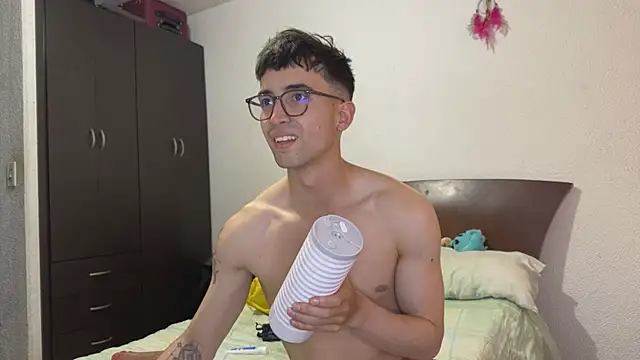 Snapshot of Rakhub chatting on 03.03.26 Rakhub online show from 03.03.26