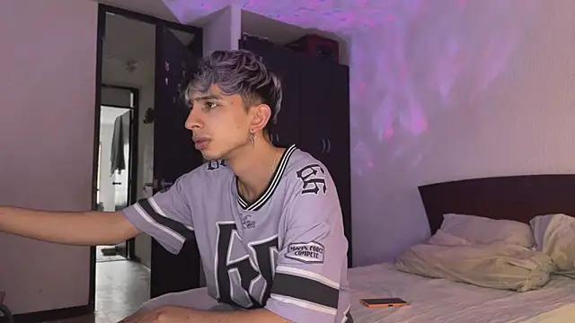 Snapshot of Rakhub chatting on 03.26.26 Rakhub online show from 03.26.26