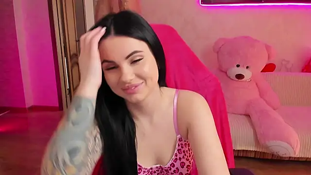 EmmaCutem online show from 04.02.26