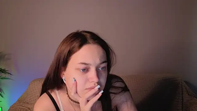 Snapshot of parrot_kisha chatting on 05.28.26 parrot kisha online show from 05.28.26
