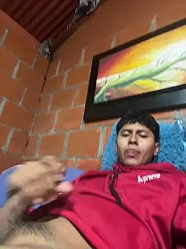 Snapshot of Miguel_960 chatting on 04.25.26 Miguel 960 online show from 04.25.26