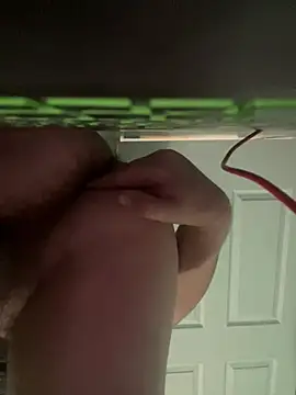 Snapshot of bust_er chatting on 02.14.26 bust er online show from 02.14.26