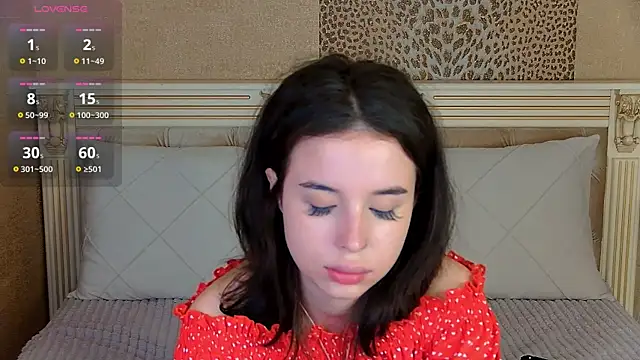 Snapshot of LanaLedger chatting on 06.15.26 LanaLedger online show from 06.15.26