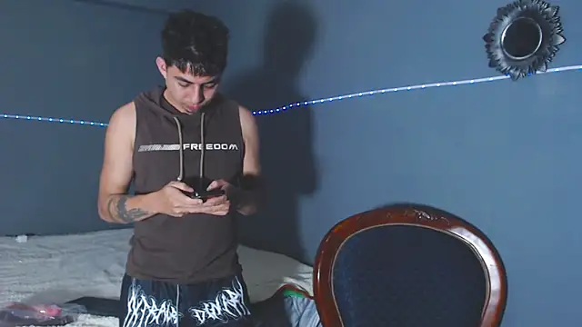 Snapshot of polloCol4U chatting on 02.27.26 polloCol4U online show from 02.27.26