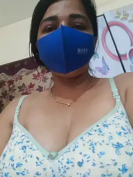Snapshot of Tamil_Luckly_girl chatting on 05.19.26 Tamil Luckly girl online show from 05.19.26