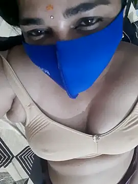 Snapshot of Tamil_Luckly_girl chatting on 05.19.26 Tamil Luckly girl online show from 05.19.26