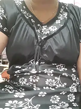 Snapshot of Tamil_Luckly_girl chatting on 05.20.26 Tamil Luckly girl online show from 05.20.26