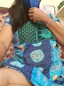 Snapshot of Tamil_Luckly_girl chatting on 06.22.26 Tamil Luckly girl online show from 06.22.26