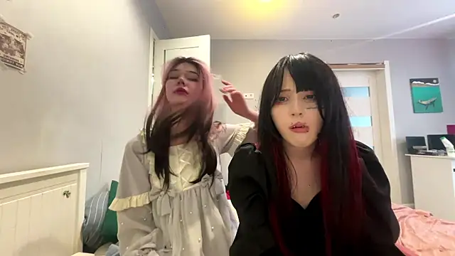 Snapshot of BarbaraJess chatting on 02.18.26 BarbaraJess online show from 02.18.26