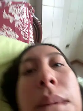 Snapshot of Valentinacouple chatting on 03.29.26 Valentinacouple online show from 03.29.26