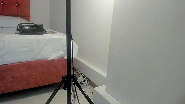 your whore Salome online show from 05.29.26