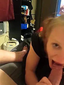 redslovestofuck online show from 02.15.26