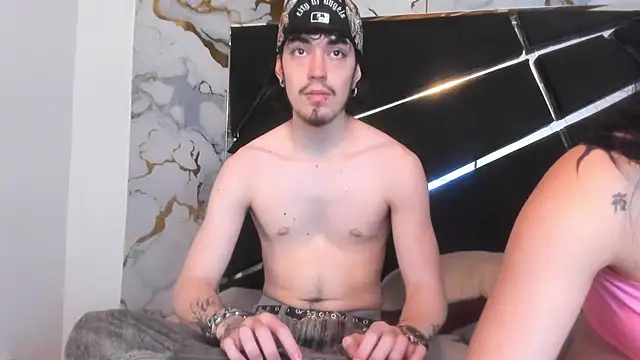 Snapshot of Couple_In_Heat chatting on 03.16.26 Couple In Heat online show from 03.16.26