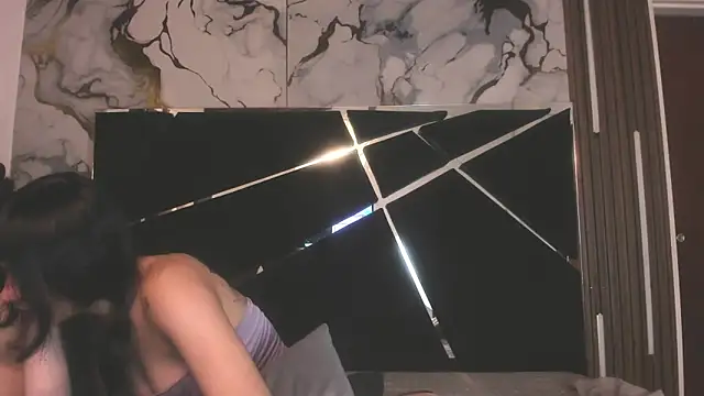 Snapshot of Couple_In_Heat chatting on 04.21.26 Couple In Heat online show from 04.21.26